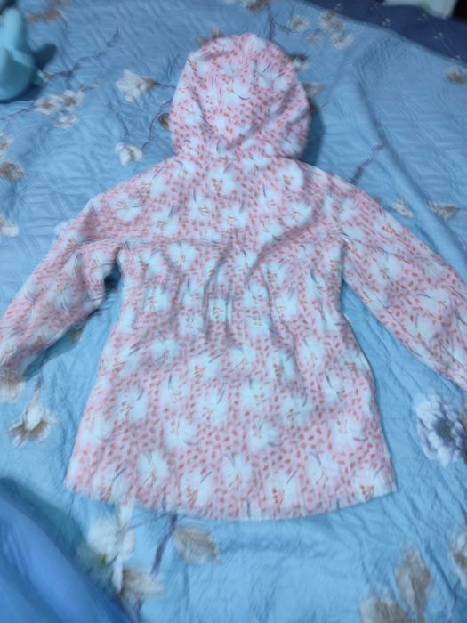 Ветровка для девочки