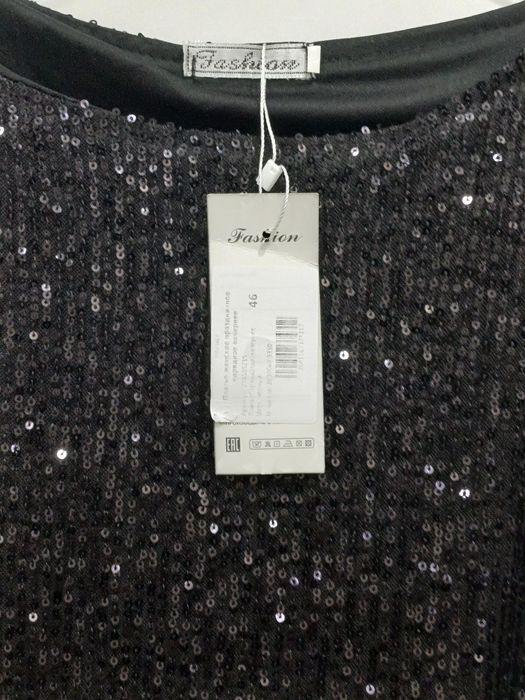 Продам вечернее платье новое.