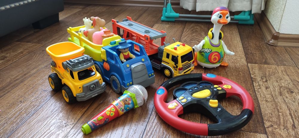 Детские игрушки для малышей