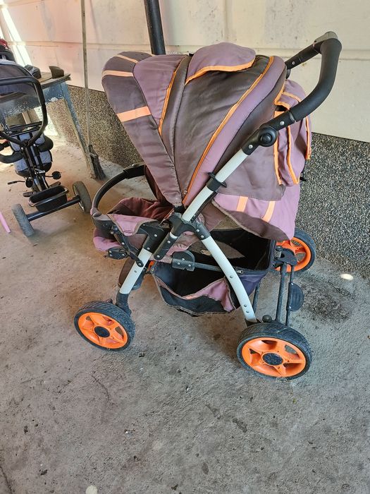 Продам детскую коляску