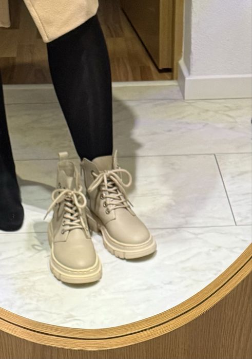Ghete piele 36 cu fermoar