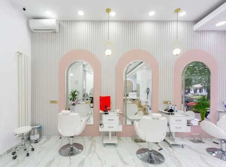 De inchiriat - salon sau scaun sau camera in incinta salonului