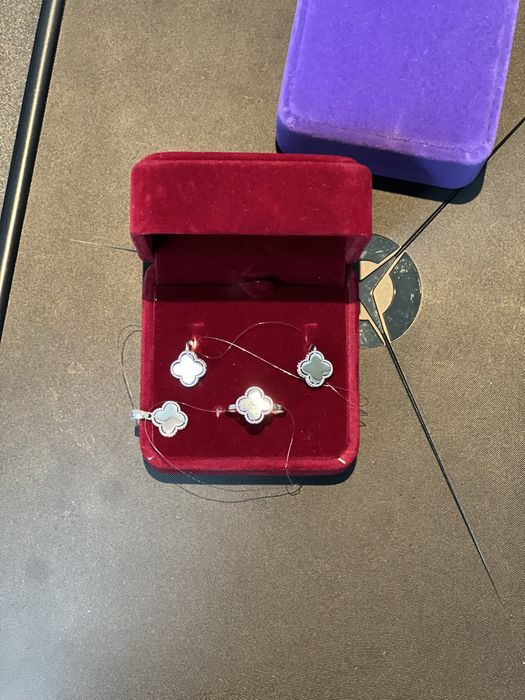 Золотые изделия