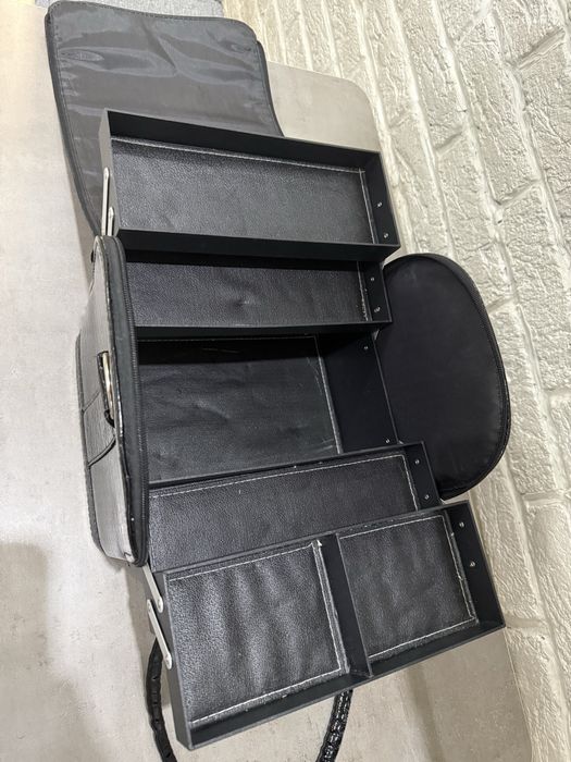 Чемодан кейс визажиста