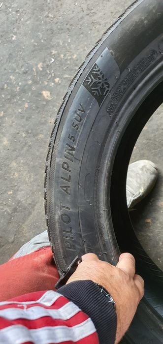 Гуми 2бр 235/55/19 - 255/50/19 - 650лв