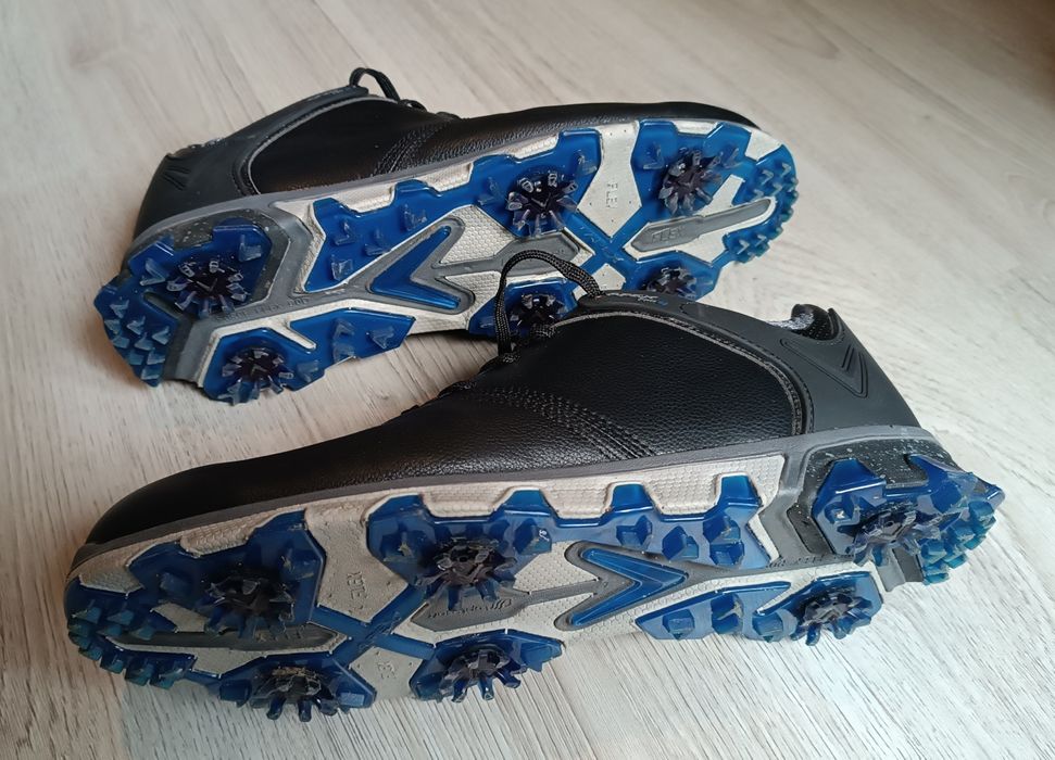 Голф обувки 45 Callaway Apex Pro S

Един път обувани, неразличими от н