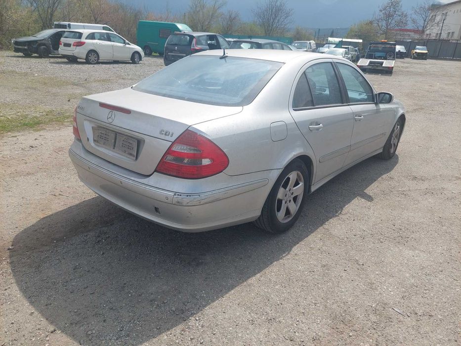 Mercedes-Benz E 270 Е270, Мерцедес W211 на части!
Май 2005