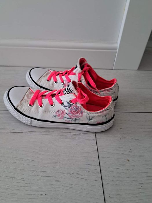 Tenesi converse marimea 33 34