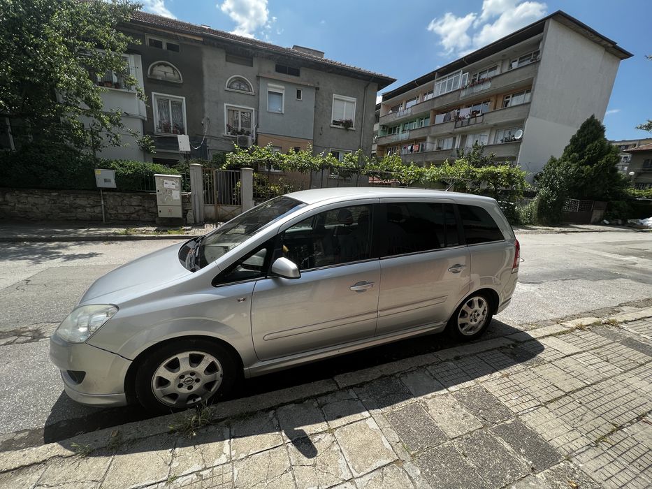 Zafira B перфектна