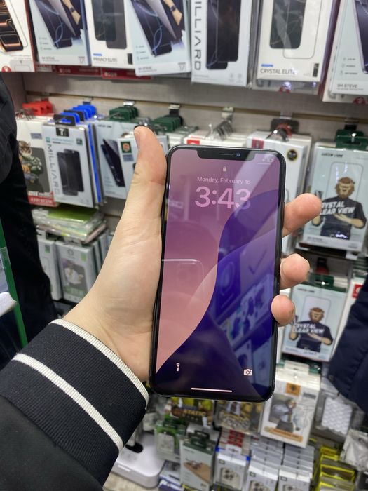 Iphone XS Max sotiladi edial