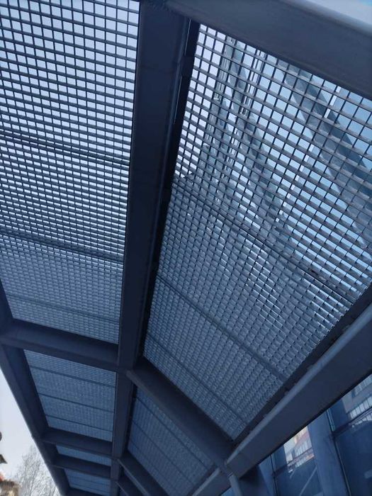 Изработка на метални конструкции, метални рампи и пасарелки