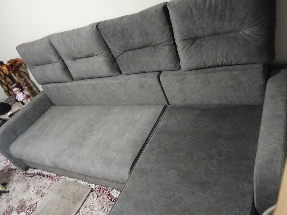 Диван на тик таке