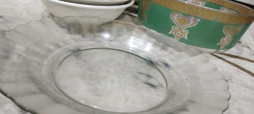 Посуда разная тарелки блюда