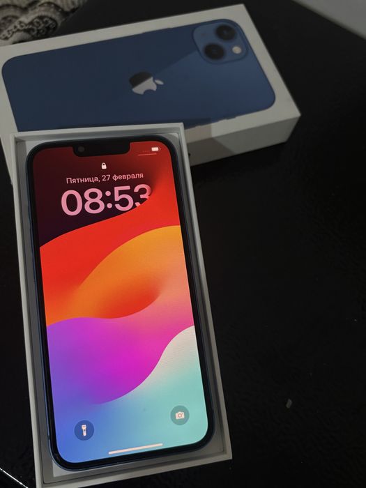 Продам iPhone 13