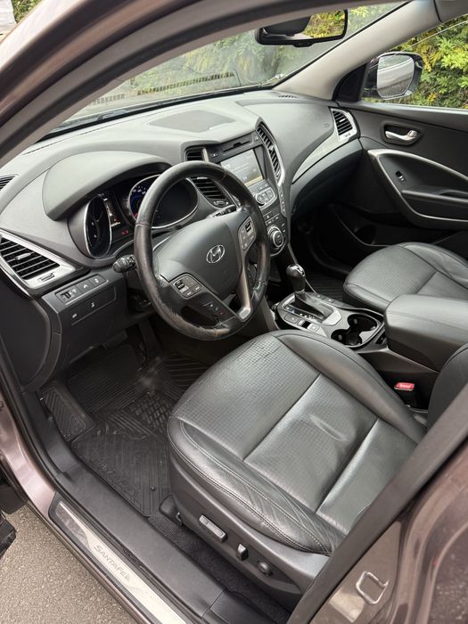 Hyundai Santa Fe 2015 7 locuri