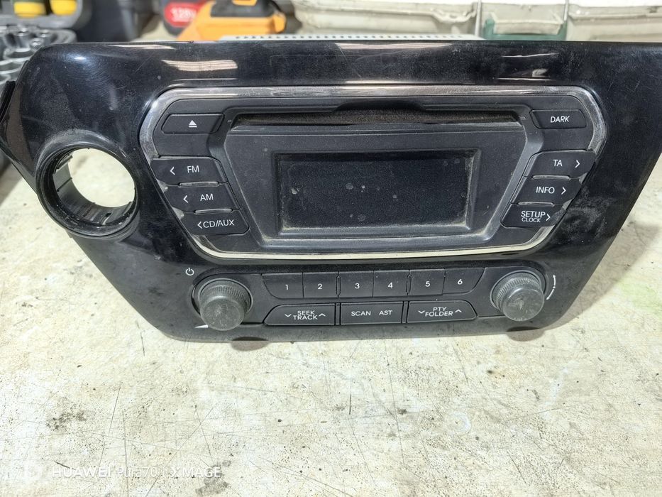 Продам магнитолы штатные