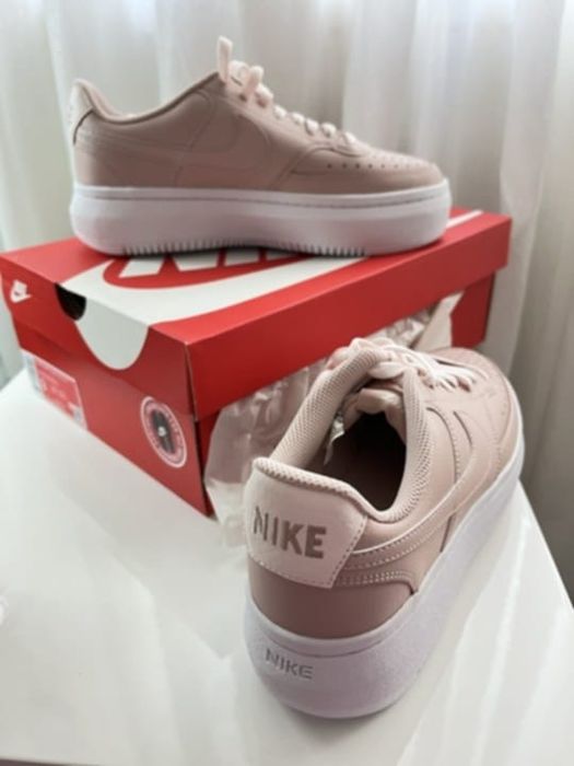 Nike- pantofi sport damă