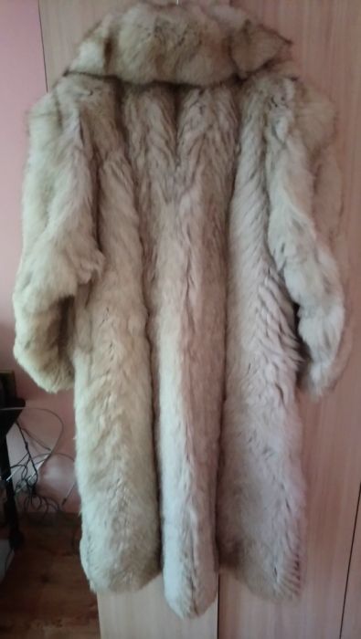 Палто и шапка от полярна лисица