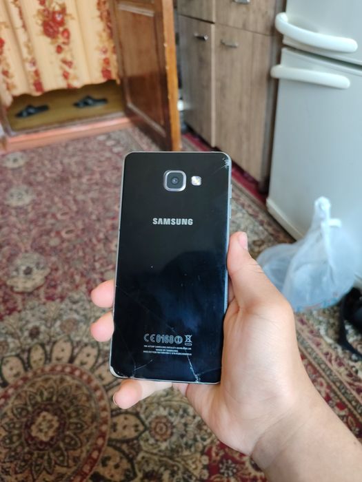 Samsung galaxy A7 2016 orqa krishka singan