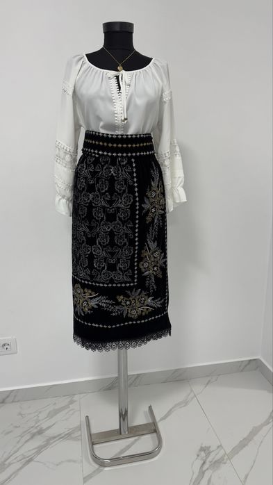 Croitorie retușuri și broderii Suceava - Rochii, perdele, costume, personalizări, etc