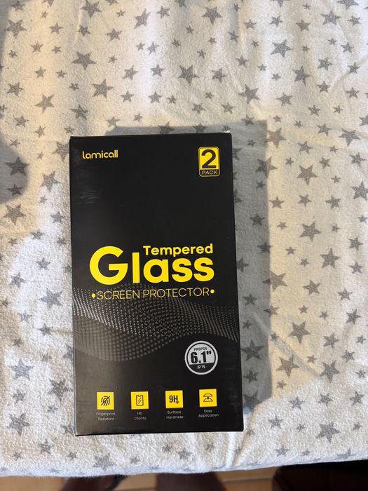 2 стъклени протектора за Айфон 15