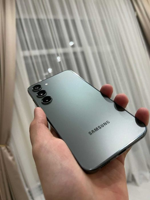 Самсунг с23 128/8