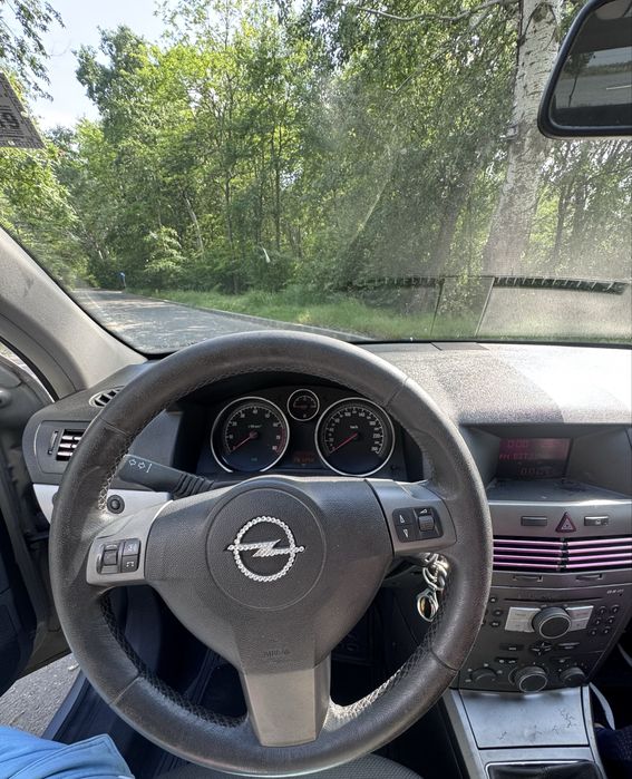 Vând Opel Astra H