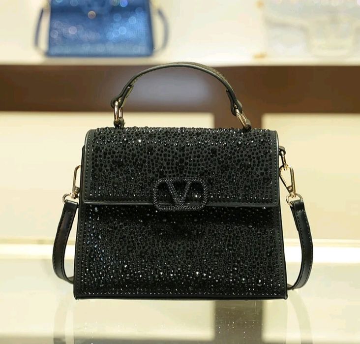 Чанти Valentino!