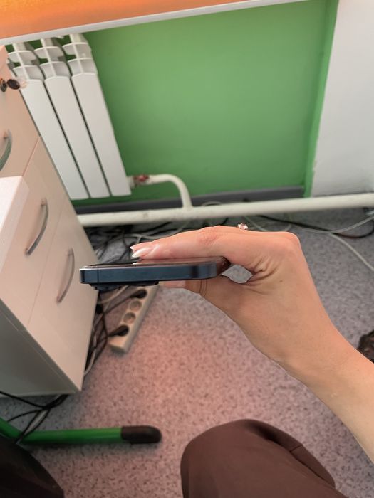Продам iphone 15 pro max 512 gb