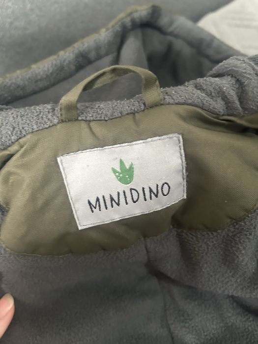 Продам зимний комбинезон minidino