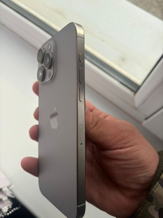 Iphone 15 pro max 256 gb eac