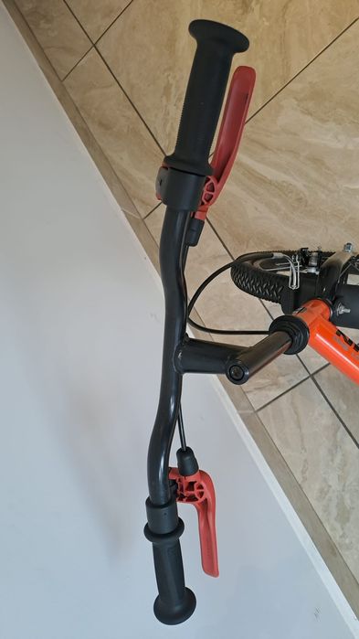 Vând bicicleta BTWIN 16" Robot stare foarte buna