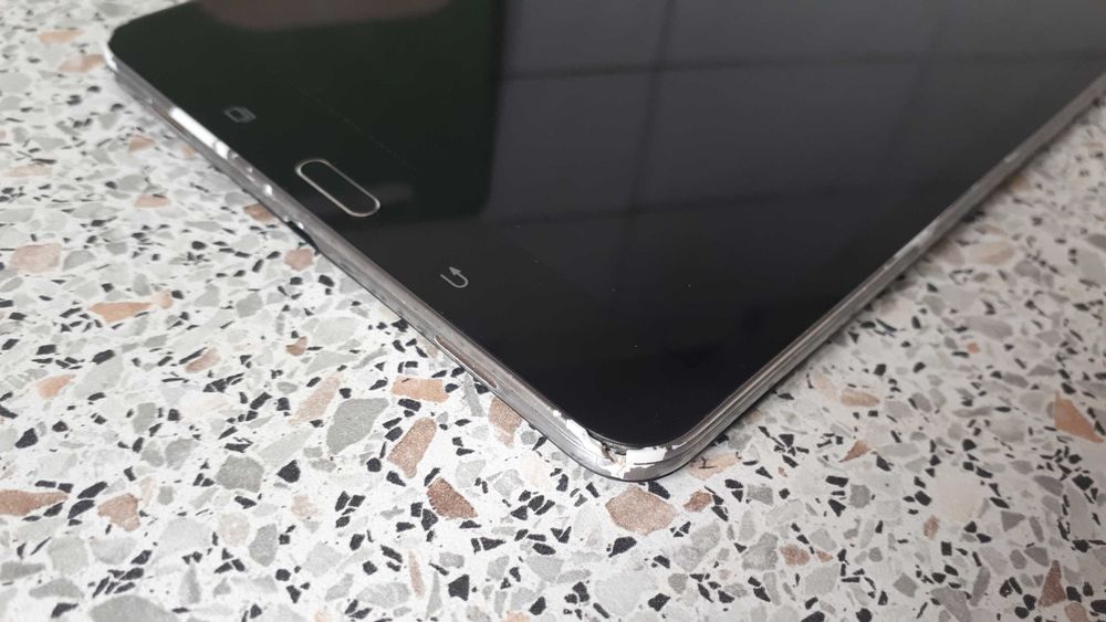 Планшет Samsung Galaxy Tab Pro 8.4 16GB LTE  Android 9