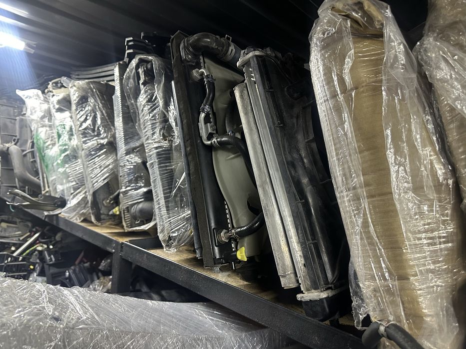 Радиатор сборе на Камри 50