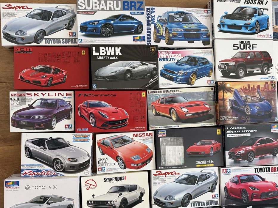 Kit macheta auto de construit 1/24 Nissan Toyota Mazda Ferrari Ford
