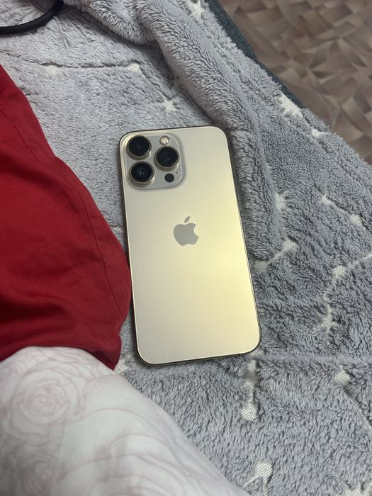 Продам айфон 13про 256гб