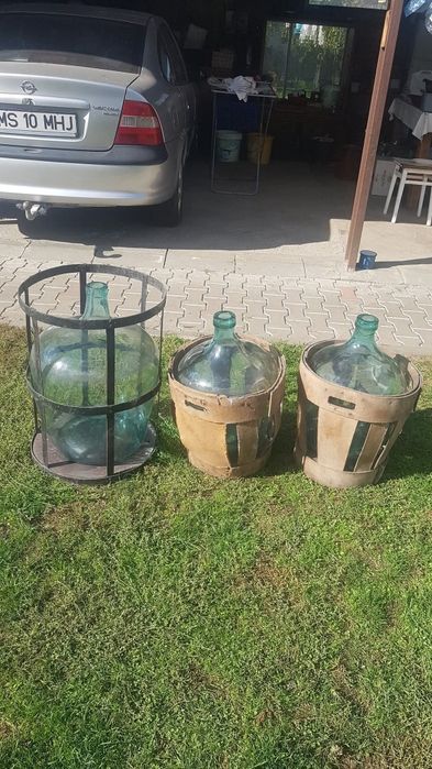 Damigeană din sticlă  de 50 litri