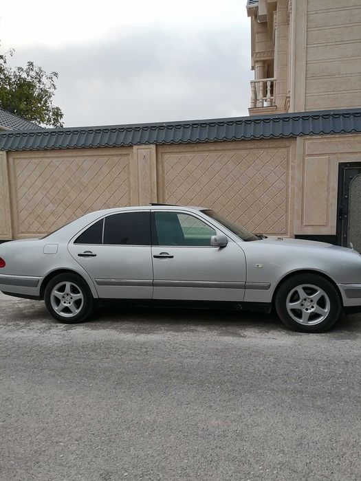 Мерседес Бенц сатылады