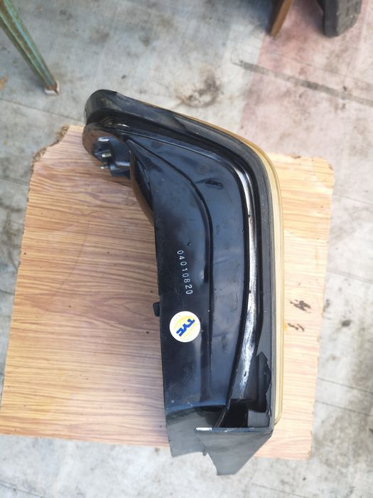 Фара на мерседес 124