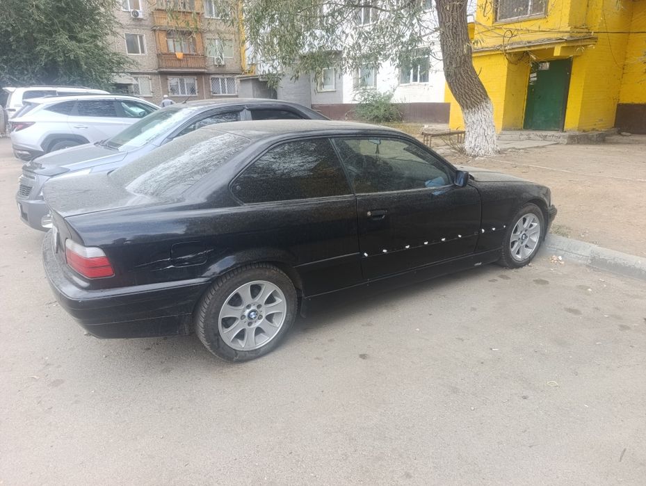 Продам БМВ машину