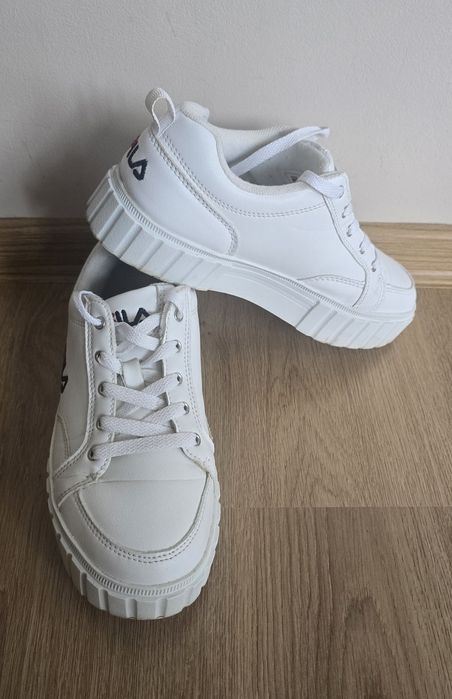 Дамски маратонки "Fila"