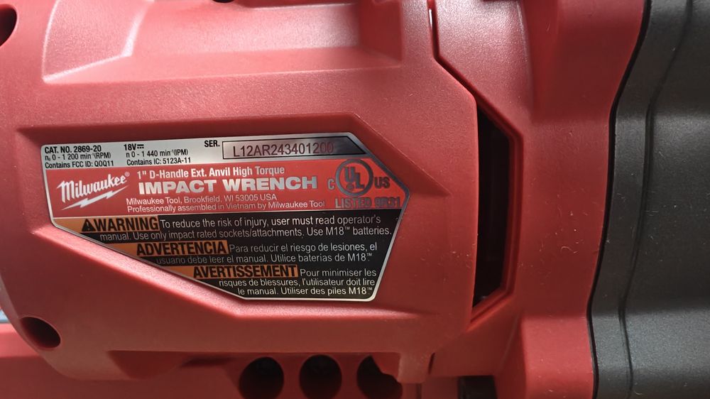 Impact  milwaukee 2700 nm cap de 1 țol