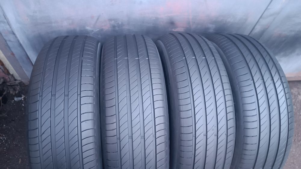215/65/17 Michelin Дот 1223