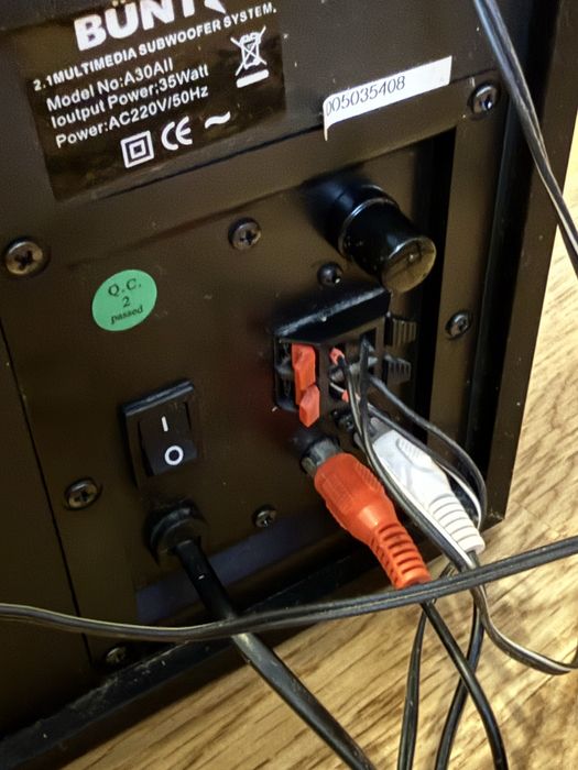 Sistem audio-aux Bunt Natural Sound 2.1 + DVD Bunt