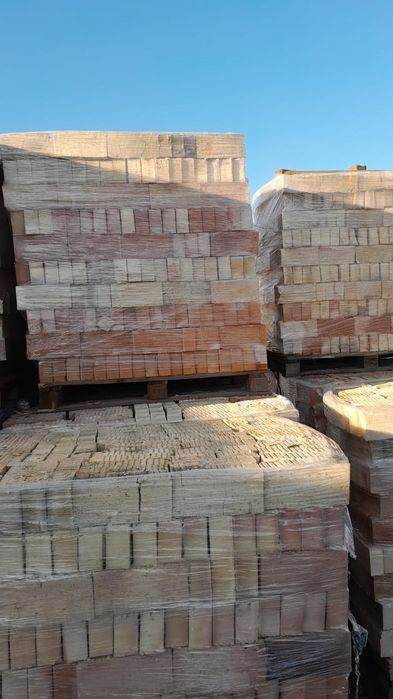 Красный кирпич жженый