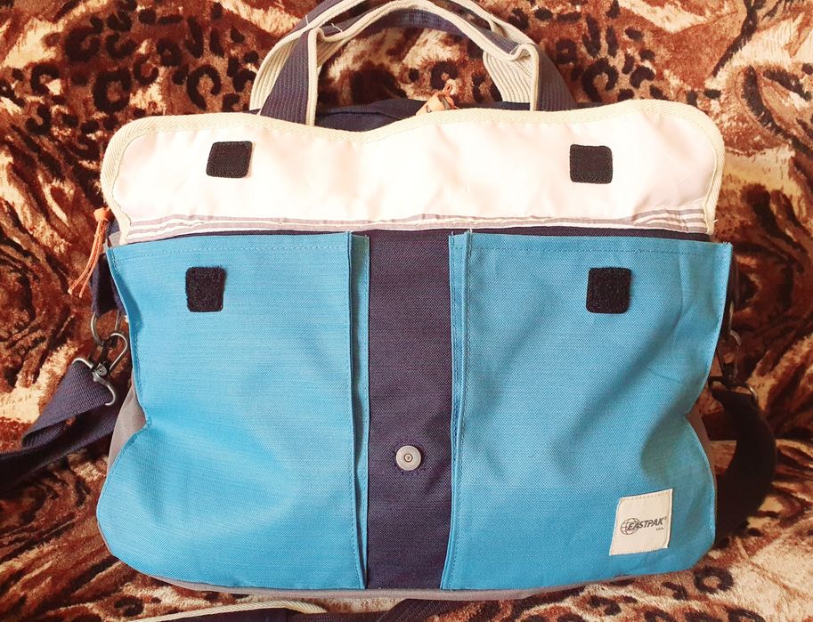 Спортна чанта Eastpak