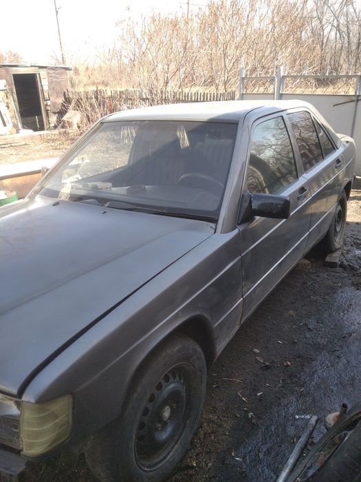 Мерседес 190 зп продам