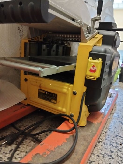 Mașină combinată de tâmplărie