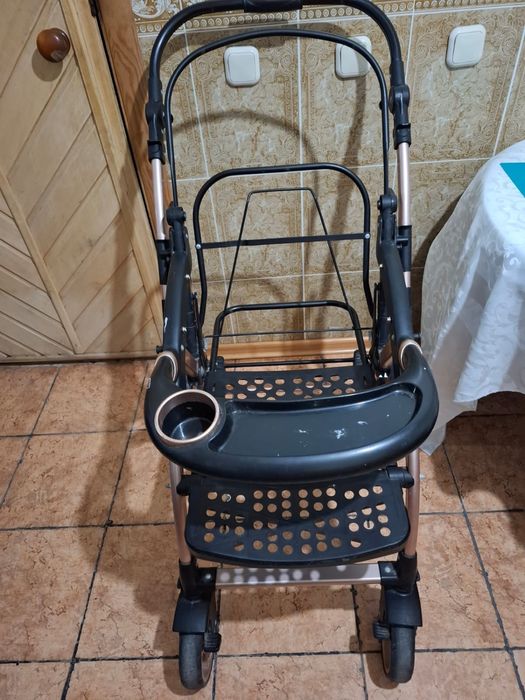 Продам детскую коляску