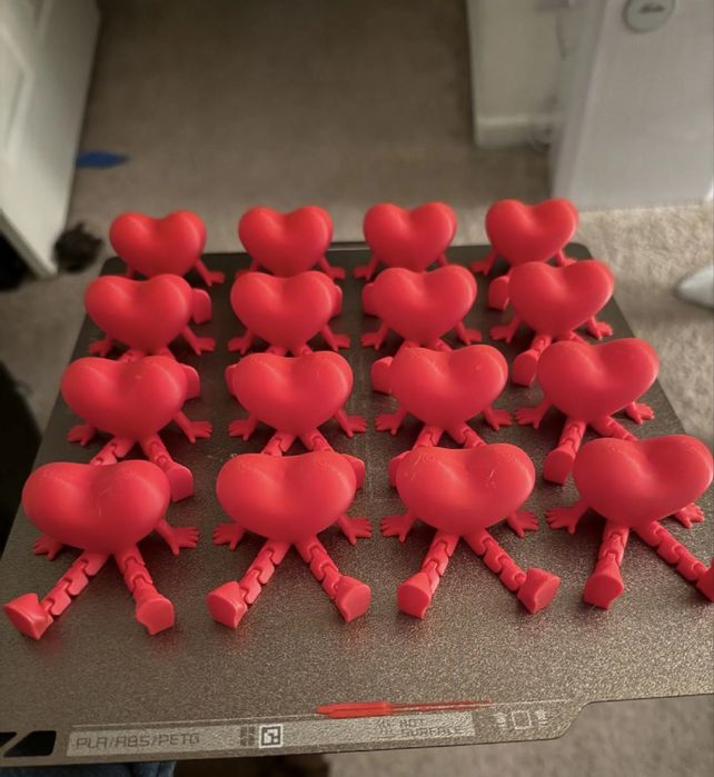 Продам милые сердечки с ножкаии